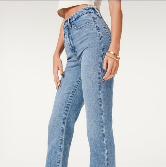 NWT GOOD AMERICAN GOOD BOY Jeans with Shadow Pockets - Picture 3 of 14